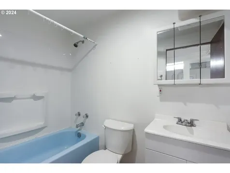 1916 E 10th Street The Dalles OR 97058