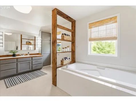 6844 SW 55th Avenue Portland OR 97219