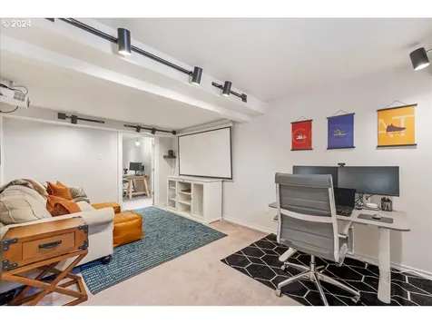6844 SW 55th Avenue Portland OR 97219