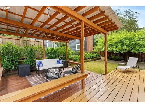6844 SW 55th Avenue Portland OR 97219