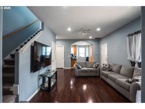 4120 45th Avenue NE Salem OR 97305