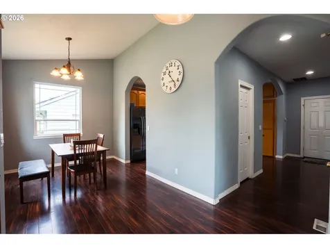 4120 45th Avenue NE Salem OR 97305