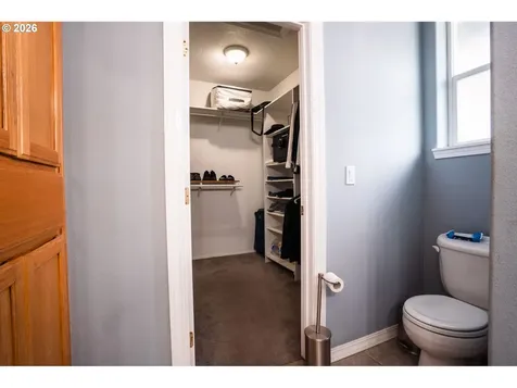 4120 45th Avenue NE Salem OR 97305