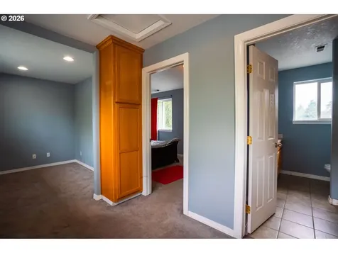 4120 45th Avenue NE Salem OR 97305