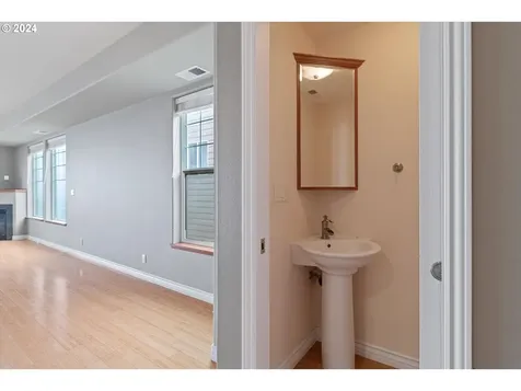 1933 SW Coast Avenue Lincoln City OR 97367