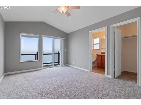 1933 SW Coast Avenue Lincoln City OR 97367