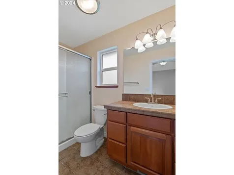 1933 SW Coast Avenue Lincoln City OR 97367