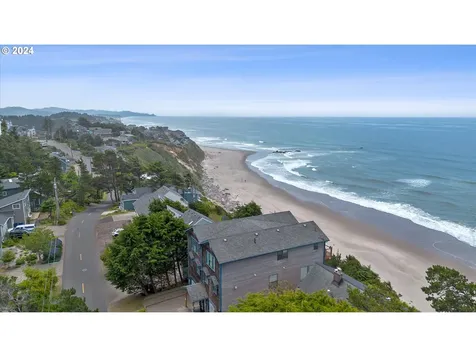1933 SW Coast Avenue Lincoln City OR 97367