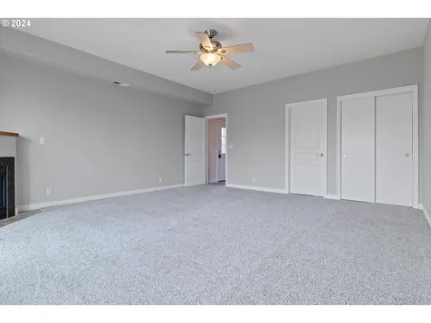1933 SW Coast Avenue Lincoln City OR 97367