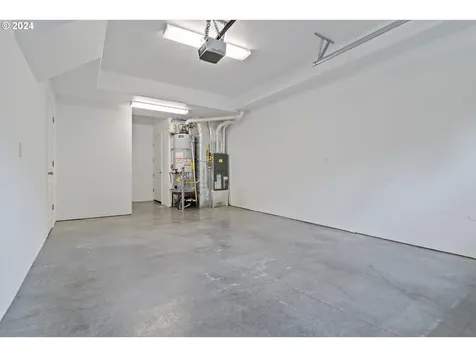 1933 SW Coast Avenue Lincoln City OR 97367