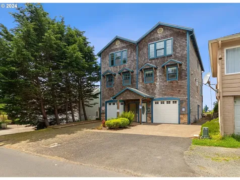 1933 SW Coast Avenue Lincoln City OR 97367