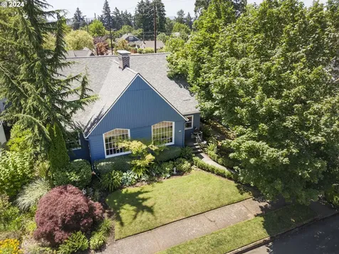 125 W 37th Street Vancouver WA 98660