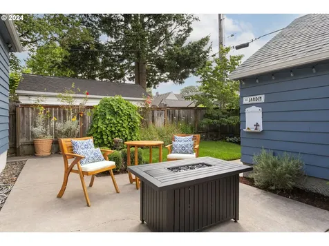 125 W 37th Street Vancouver WA 98660