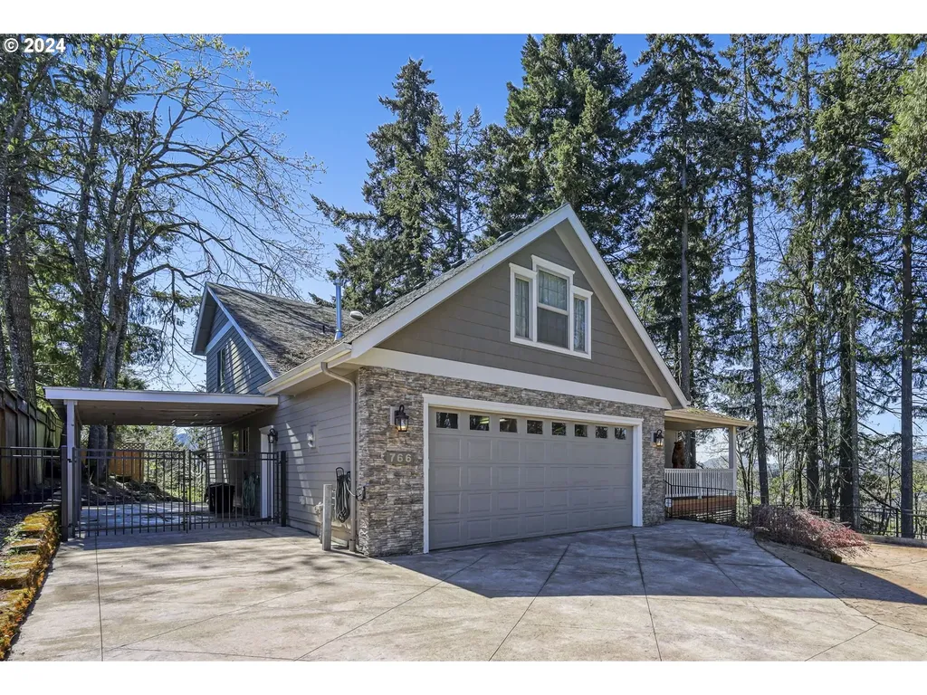 766 S 47th Place Springfield OR 97478
