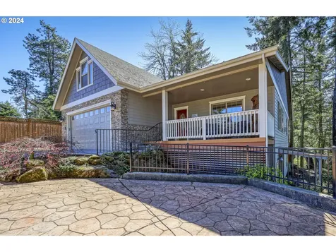 766 S 47th Place Springfield OR 97478