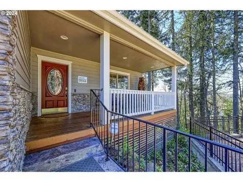 766 S 47th Place Springfield OR 97478
