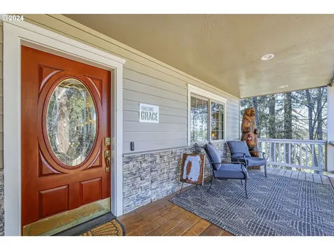 766 S 47th Place Springfield OR 97478