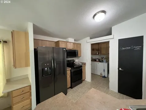 62 N Elliott Street Coquille OR 97423