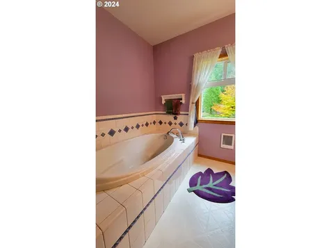 32633 Glaisyer Hill Road Cottage Grove OR 97424