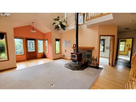 32633 Glaisyer Hill Road Cottage Grove OR 97424