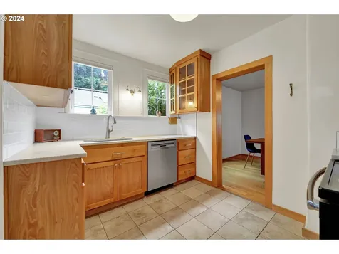 1378 W 11th Avenue Eugene OR 97402