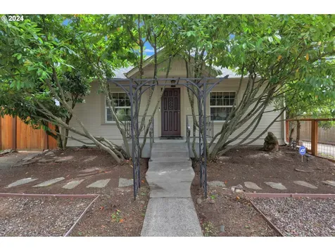 1378 W 11th Avenue Eugene OR 97402