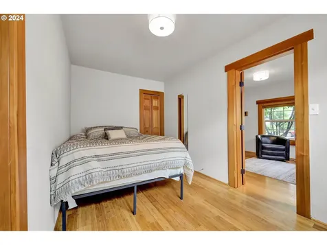 1378 W 11th Avenue Eugene OR 97402
