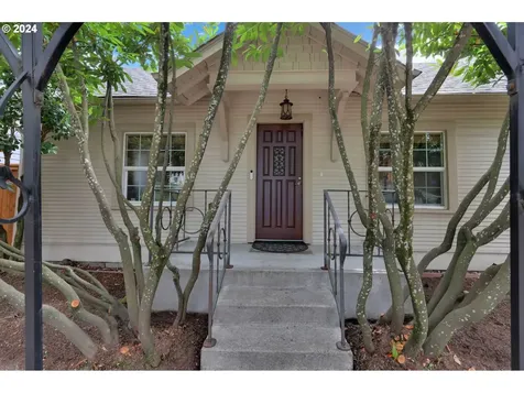 1378 W 11th Avenue Eugene OR 97402