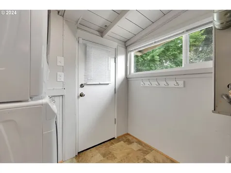 1378 W 11th Avenue Eugene OR 97402