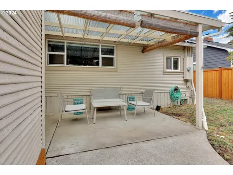 1378 W 11th Avenue Eugene OR 97402