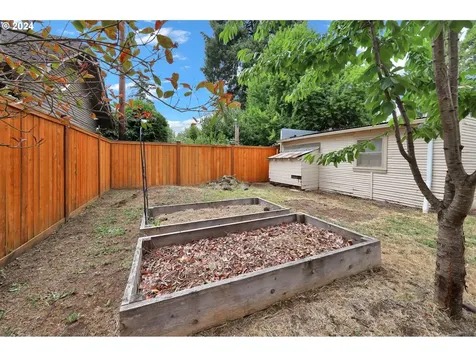 1378 W 11th Avenue Eugene OR 97402