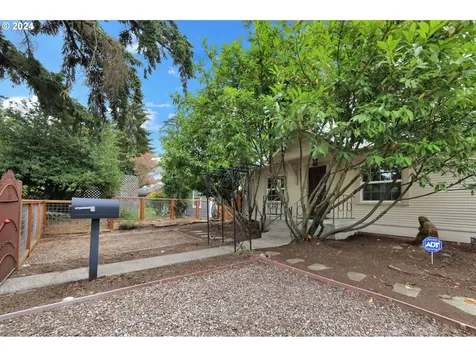 1378 W 11th Avenue Eugene OR 97402
