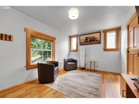 1378 W 11th Avenue Eugene OR 97402