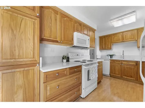 9222 N Fortune Avenue Portland OR 97203
