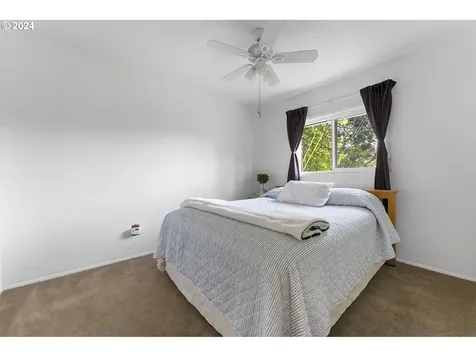 9222 N Fortune Avenue Portland OR 97203