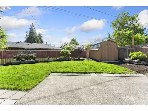 9222 N Fortune Avenue Portland OR 97203