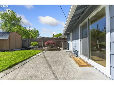 9222 N Fortune Avenue Portland OR 97203
