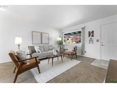9222 N Fortune Avenue Portland OR 97203