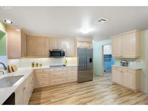 2255 Rocky Lane Eugene OR 97401