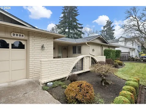 2255 Rocky Lane Eugene OR 97401