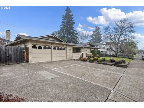 2255 Rocky Lane Eugene OR 97401
