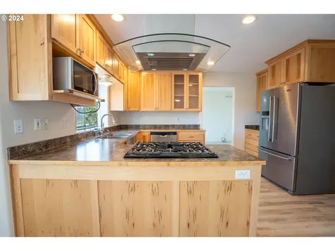 6955 Glacier Drive Springfield OR 97478