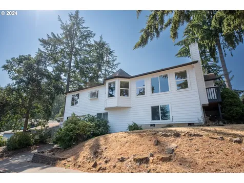 6955 Glacier Drive Springfield OR 97478