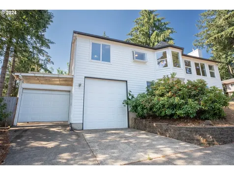 6955 Glacier Drive Springfield OR 97478