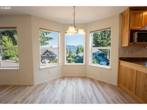 6955 Glacier Drive Springfield OR 97478