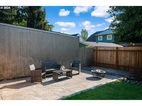 7155 N Greeley Avenue Portland OR 97217