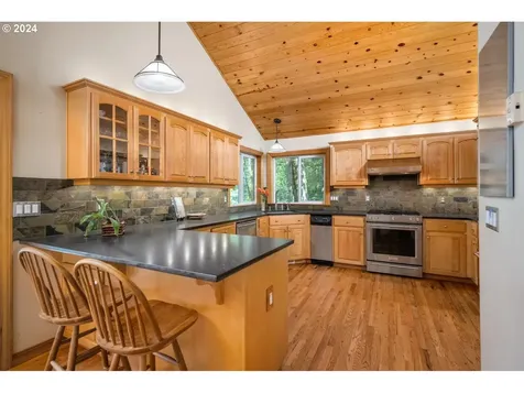 1111 NW 53rd Drive Portland OR 97210