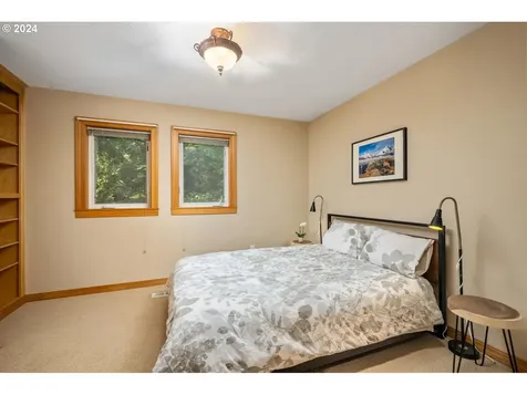 1111 NW 53rd Drive Portland OR 97210