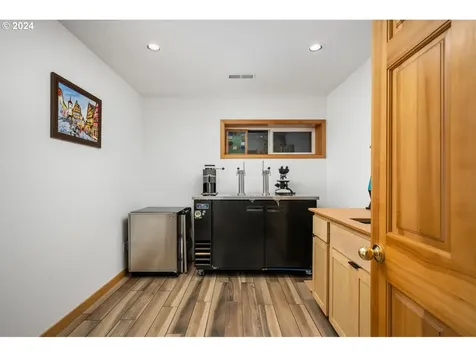 1111 NW 53rd Drive Portland OR 97210