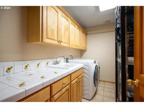 1111 NW 53rd Drive Portland OR 97210
